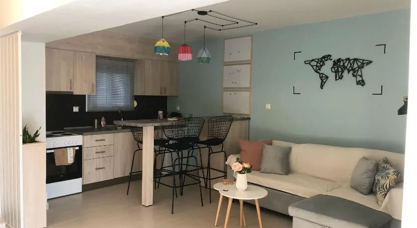 ORFEAS SUITE - Image 1