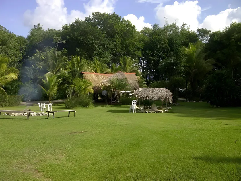 Hotel Cabañas Safari - Image 1