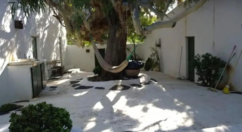 Lovely studio in original finca - Image 1
