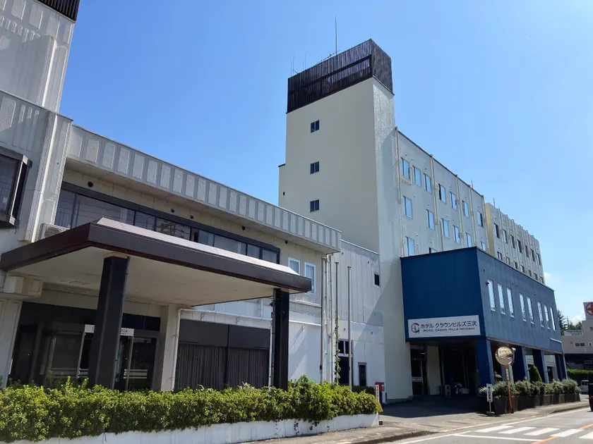 Hotel CROWN HILLS MIYOSHI - Image 1