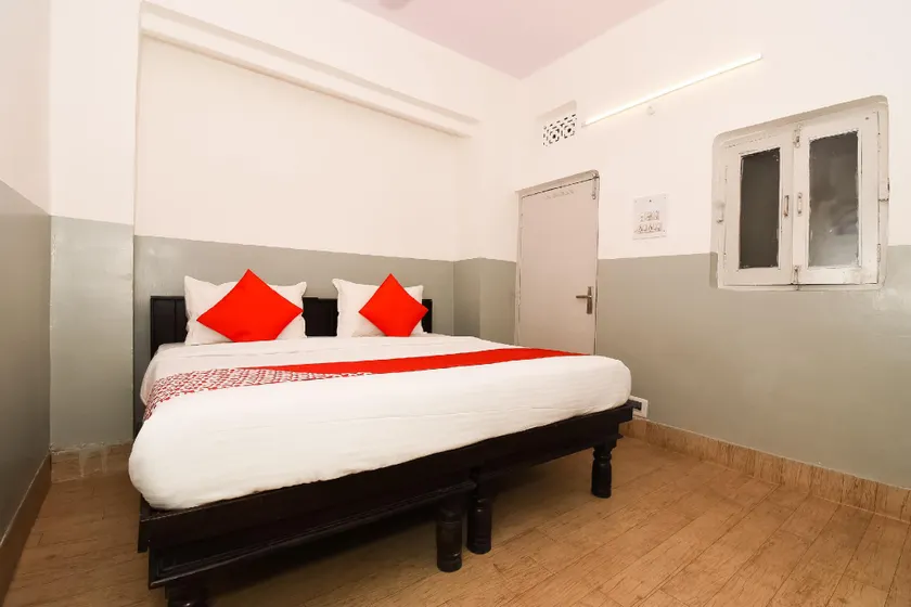 Hotel O Four Season - Image 1