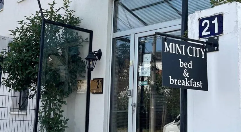 MiniCity Inn - Image 1