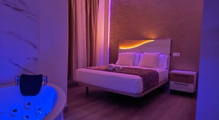 Paradise Suites Madrid - Image 1