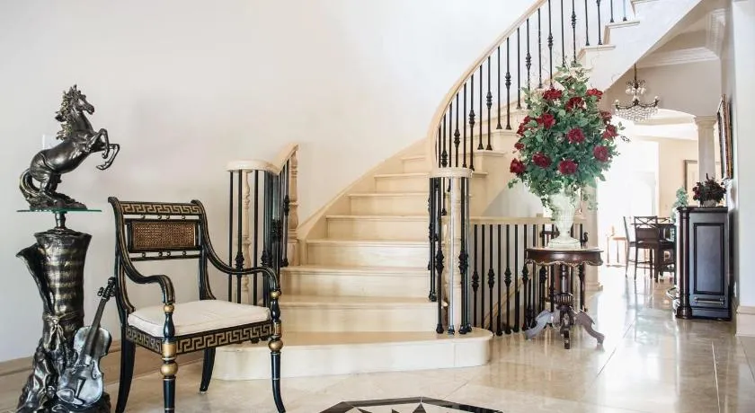 JstLikeHome - Luxury Mansion & Guesthouse - Image 1
