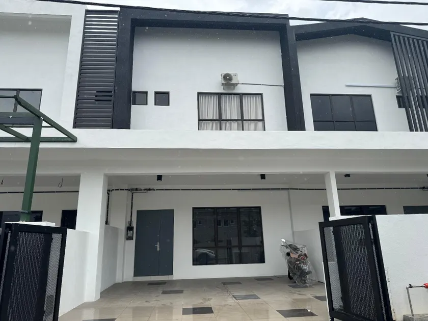 Ramadhina The Luxe Retreat Home2stay Ipoh - Image 1