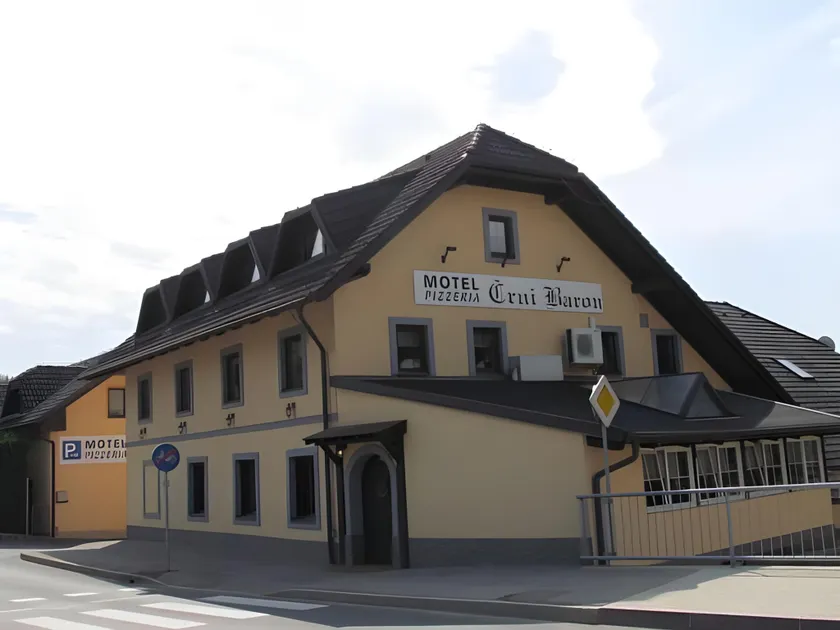 Črni Baron Pension Black Baron - Image 1