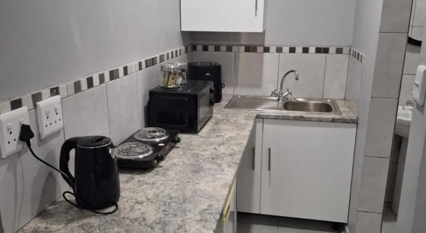 Ivy Roots Guest House - Image 1