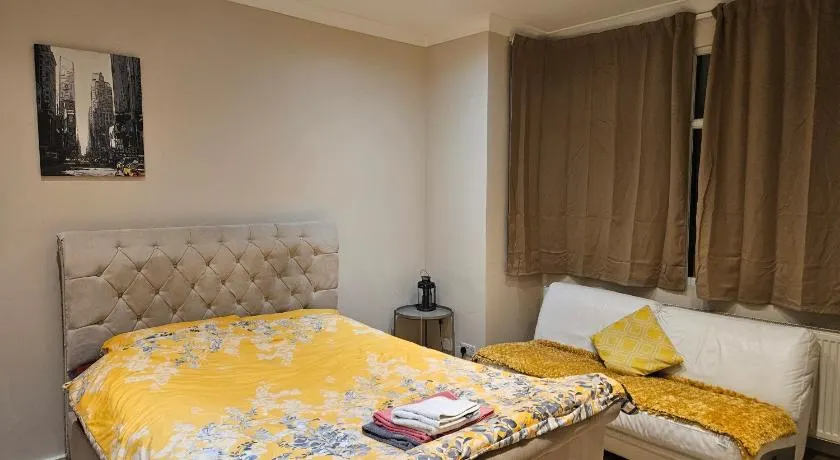 Private Room Direct Travel Heathrow & Central Ldn - Image 1