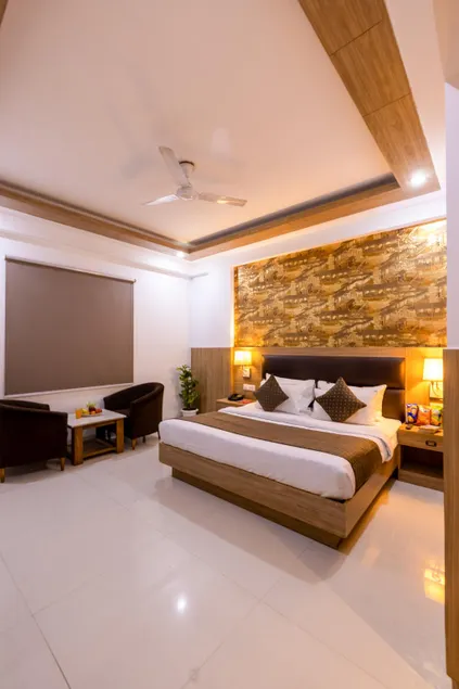 Hotel Atithi Plaza - Image 1