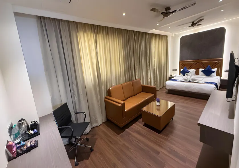 Golden Suites - Image 1