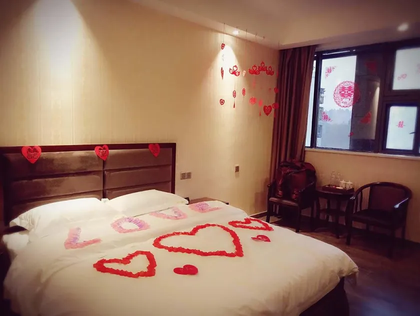 Sunshine Business Hotel - Image 1