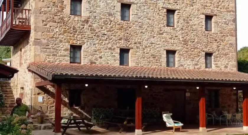 Apartamentos la casa de los ríos - Image 1