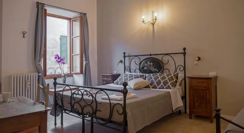 Città Di Castello Rooms - Image 1