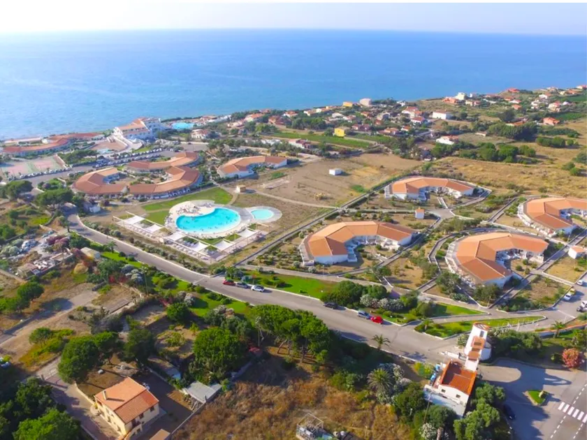 GOLFO DELL'ASINARA BEACH RESORT - Image 1