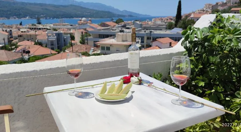 ODYSSEAS HOTEL SAMOS - Image 1