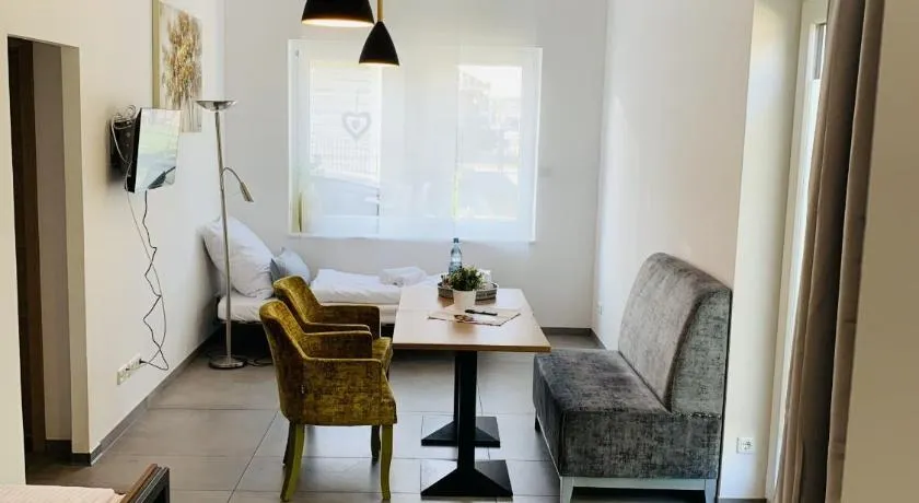 Gäste und Messezimmer Adelheidsdorf - Image 1