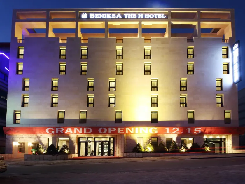 Benikea The H Hotel - Image 1