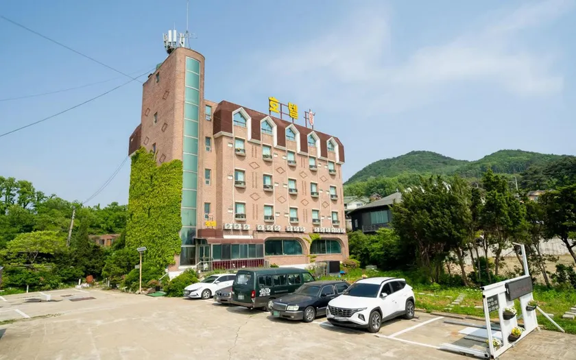 Incheon (Seokmodo) Hotel - Image 1