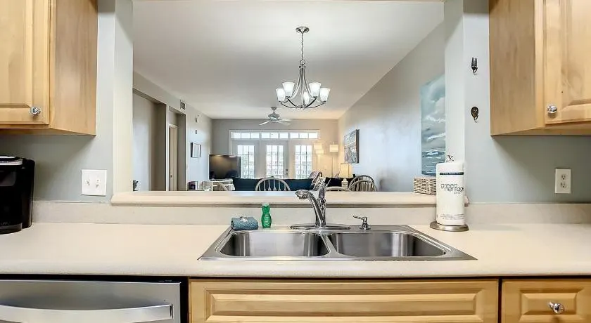 Seaside Escape - Spacious 3 Bedroom Ground Floor Condo - Steps to Atlantic Ocean - Image 1