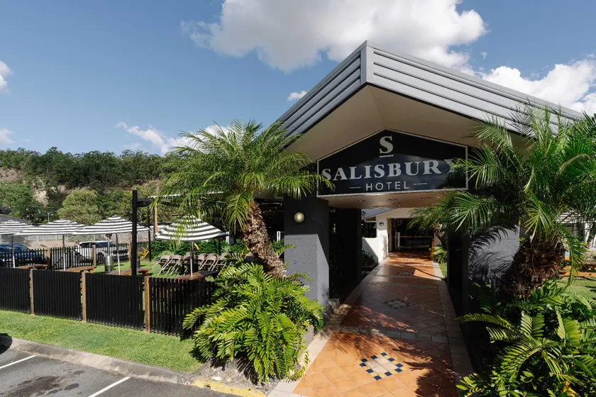 Salisbury Hotel Motel - Image 1