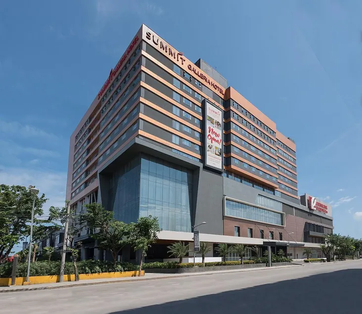 Summit Galleria Cebu - Image 1