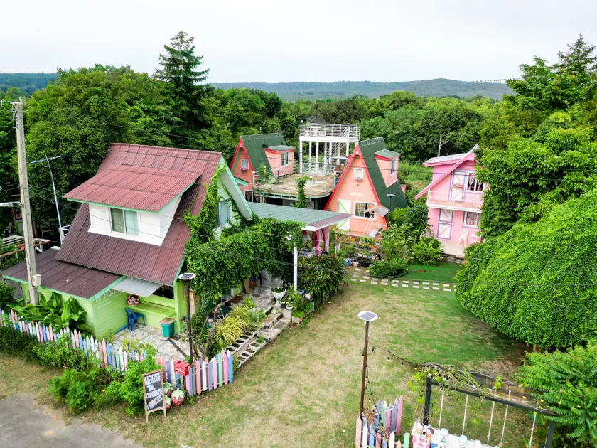 A Houses Homestay - Image 1