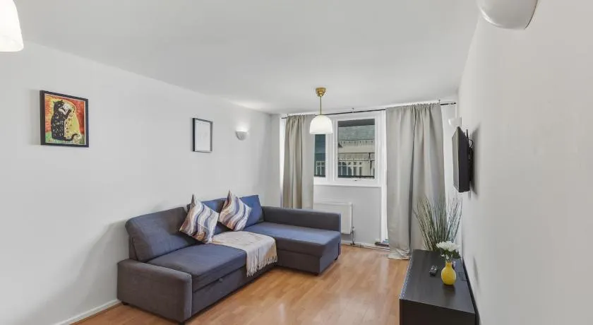 Central London 1-Bed Apartment Near Farringdon & Barbican - Image 1
