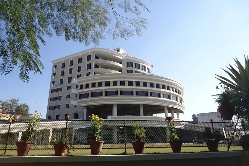 Hotel Gulmor LUDHIANA - Image 1