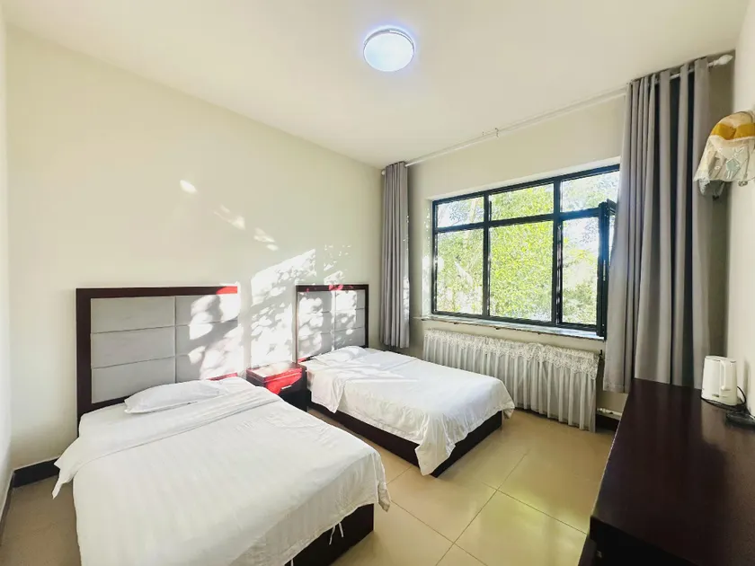 Leyi Express Hotel (Xilinhot Branch) - Image 1