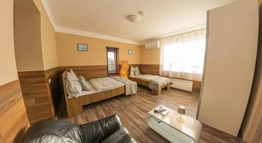 Matrakapuvendeghaz - Image 1