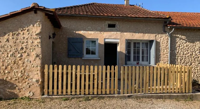 Maisonnette à Brantôme en Périgord - Image 1
