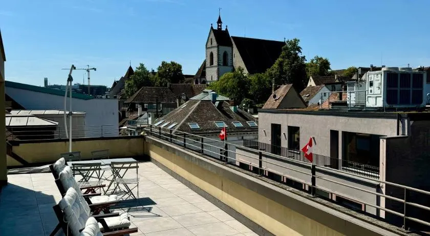 Rooftop Loft City Center, 2BR, Open Kitchen Island - New Renovated - Image 1