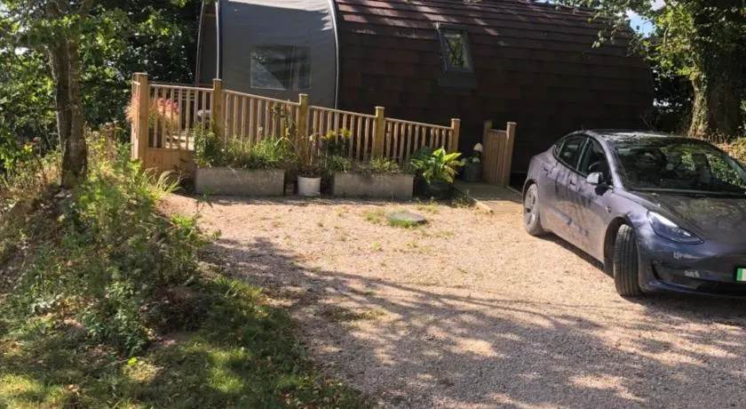 Beautiful one bed Pod in idyllic surroundings - Image 1