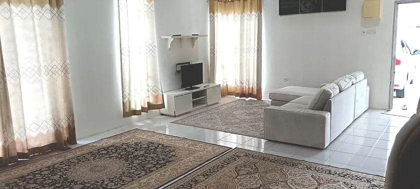 Mas Homestay Taman Bentara 6 Kebun Baru Batu 9 - Image 1