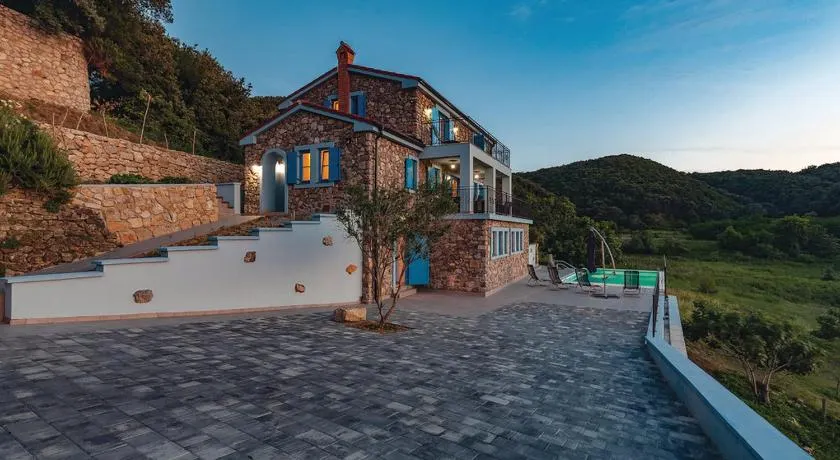 Villa Lapida - Image 1