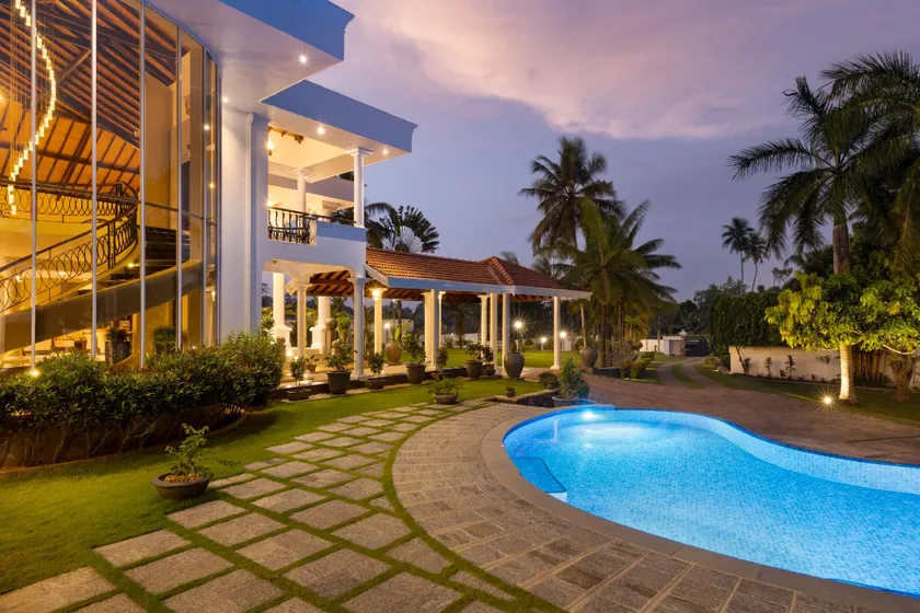 Regal Rivera Villa - Image 1