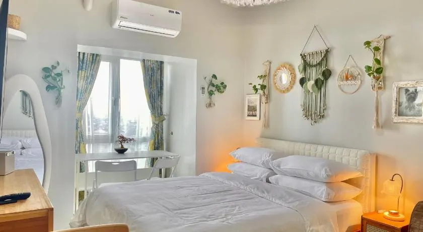Serene Haven in Tomas Morato - Image 1
