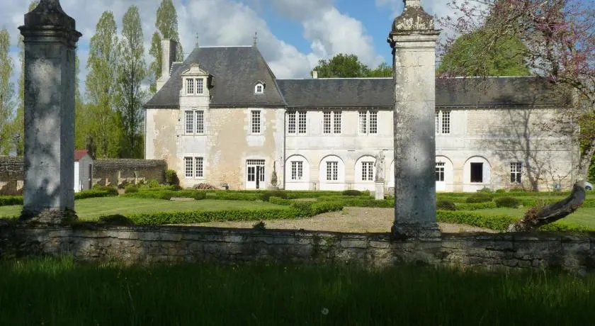 LOGIS du Château du Bois Doucet - Image 1