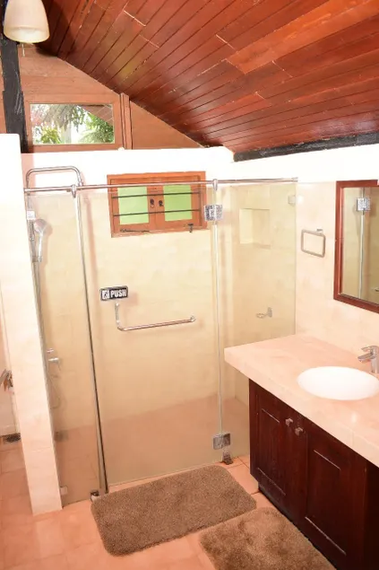 BERRYCOVE BUNGALOW - Image 1