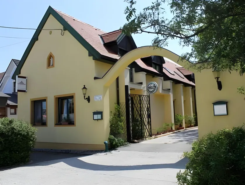 Levanda Panzió - Image 1