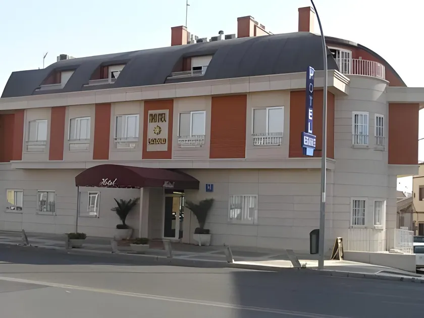 Hotel Escudero - Image 1