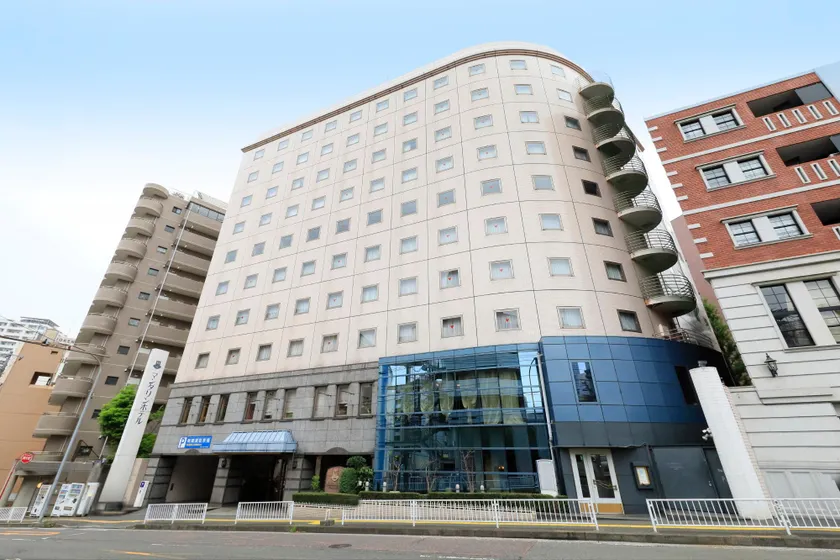 Yokohama Mandarin Hotel - Image 1