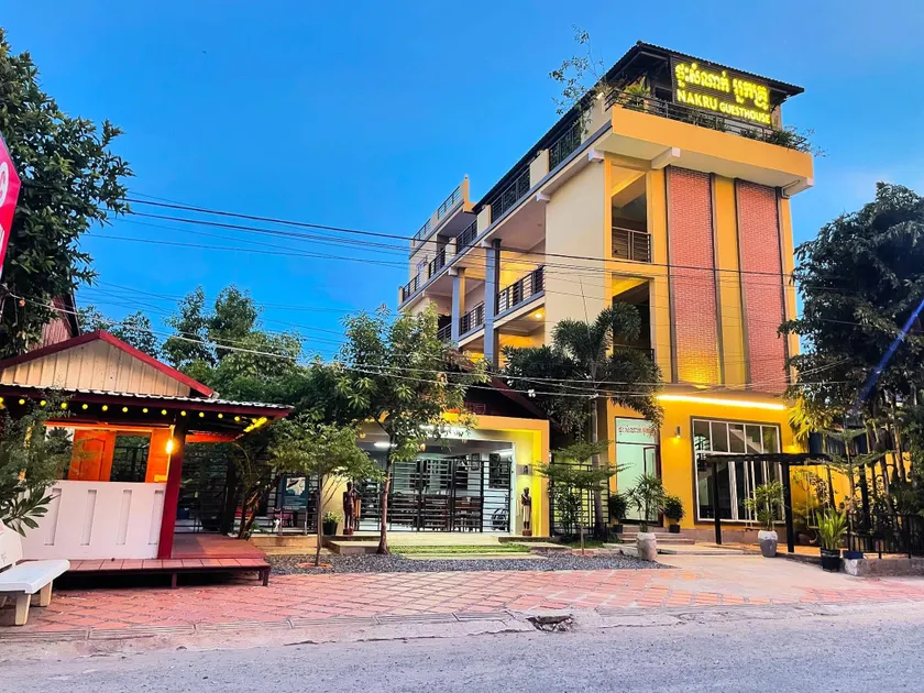Neakru Guesthouse and Restaurant - Image 1