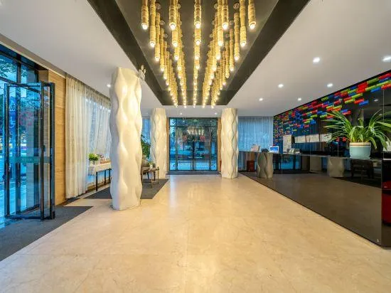 Junling Hotel - Image 1