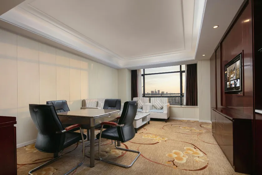 Vienna International Hotel - Image 1