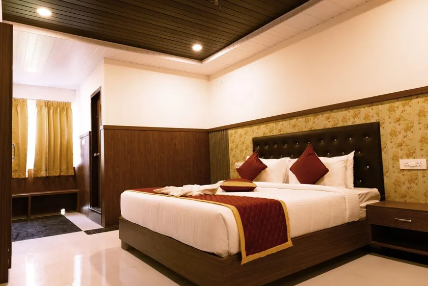 HOTEL GRAND ORCHID - Image 1