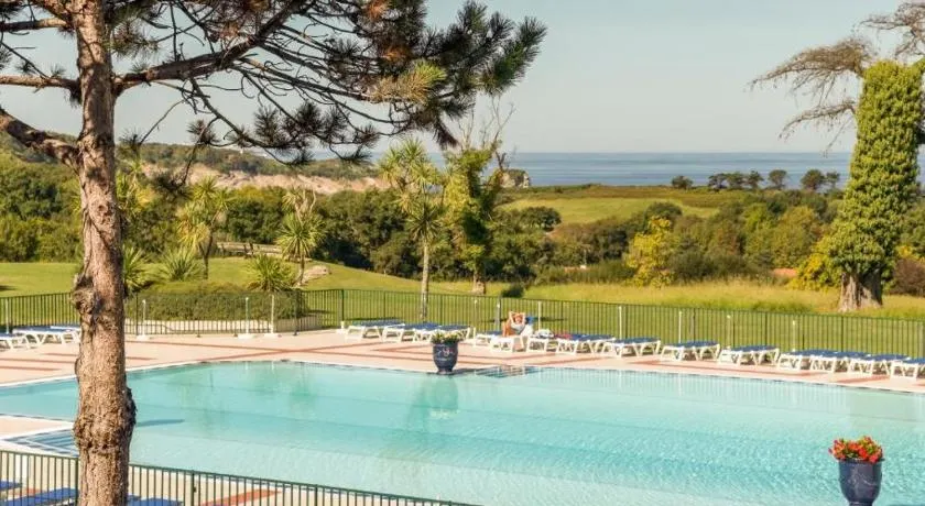 T2 Charmant avec Piscine et Vue Océan à Urrugne - Image 1