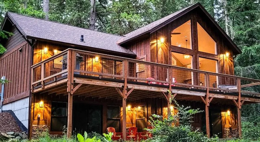 The Classy Cabin - Image 1