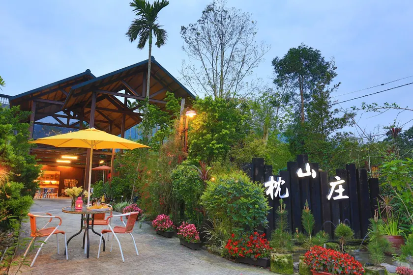 Zhen Shan Zhuang B&B - Image 1