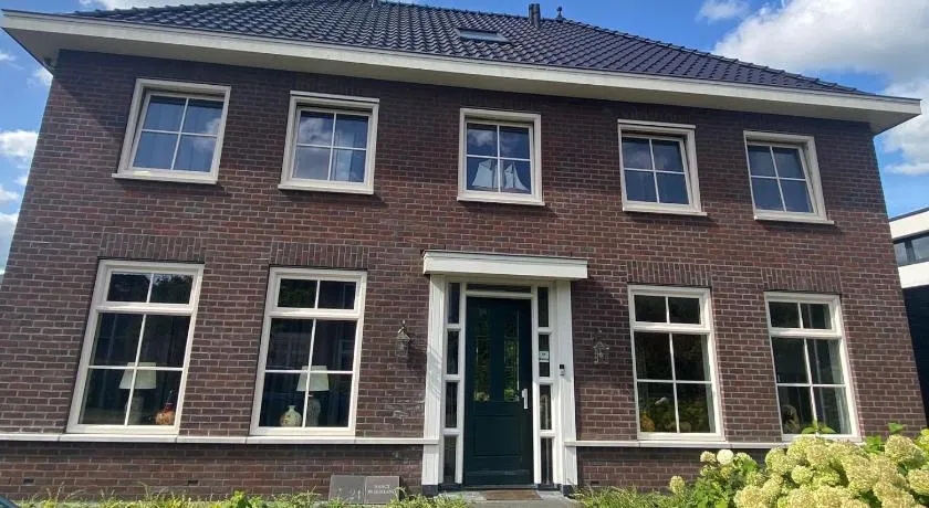 B&B nancy in holland met eigen badkamer , Jacuzzi niet inclusief , independent bathroom jacuzzi not included - Image 1